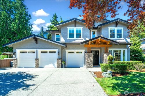 2005 105th Ave Ne, Bellevue, WA, 98004-2801 | Card Image