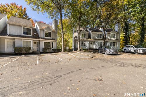 30-20 E Pembroke Road, Danbury, CT, 06811 | Card Image