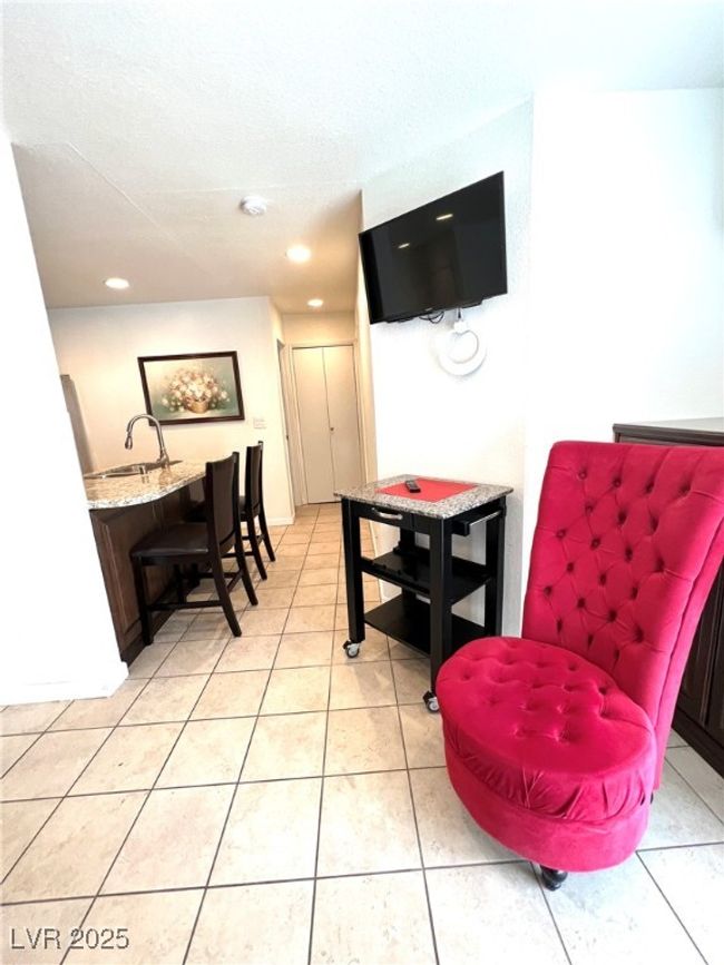 UNIT-106 - 490 Elm Dr, Condo with 1 bedrooms, 1 bathrooms and null parking in Las Vegas NV | Image 5