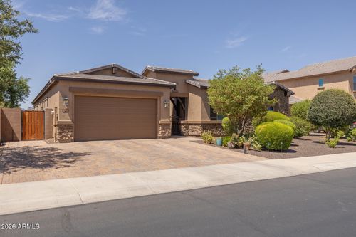 892 E Hampton Lane, Gilbert, AZ, 85295 | Card Image