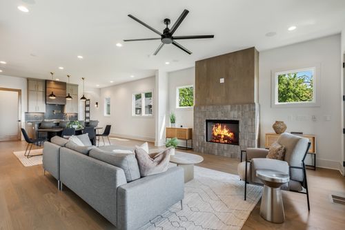 d-2118 Cliff Dr, Nashville, TN, 37218-2814 | Card Image