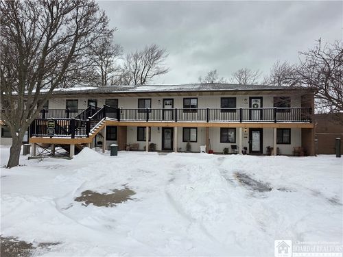 1004 Edgewater Dr, Westfield, NY, 14787-9511 | Card Image