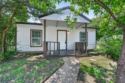 601 Royal St, Cleburne, TX, 76031-4416 | Card Image