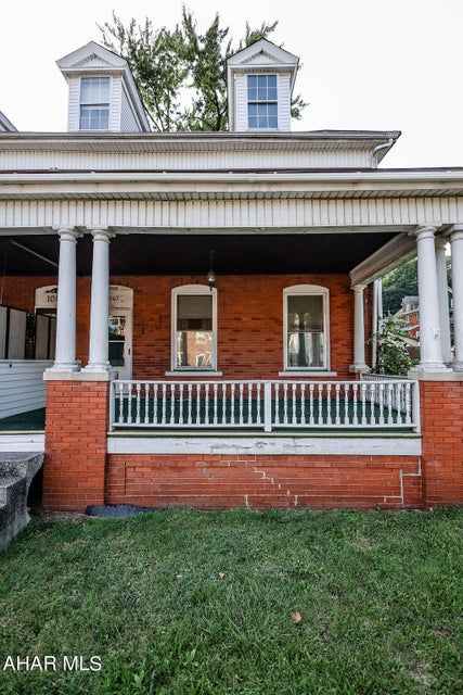 Lincoln Ave, Tyrone, PA 16686