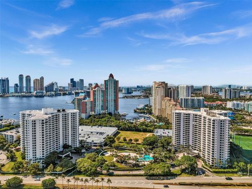 lp04-3300 Ne 191st St, Aventura, FL, 33180-2451 | Card Image