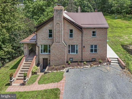 120 Wertzville Rd, Enola, PA, 17025-2036 | Card Image