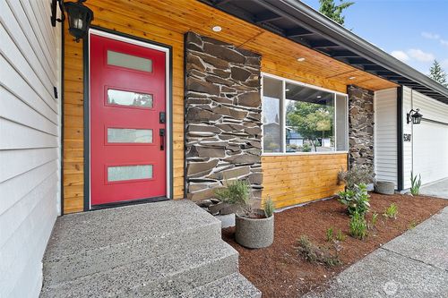 6347 121st Ave Se, Bellevue, WA, 98006-4424 | Card Image