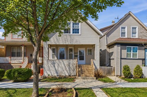 907 Ferdinand Ave, Forest Park, IL, 60130-2201 | Card Image