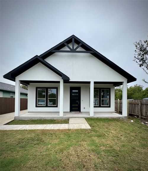 710 Bland St, Taylor, TX, 76574-4226 | Card Image
