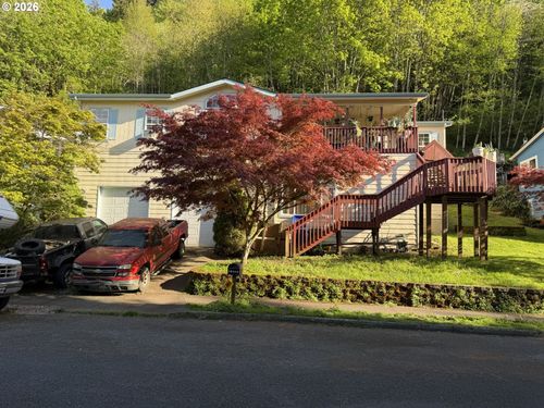 15216 Se Gladstone St, Portland, OR, 97236-2482 | Card Image