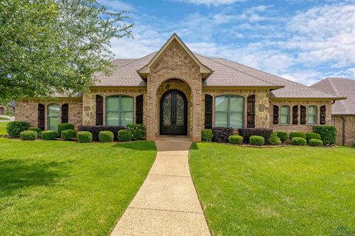 1624 Olympic Dr, Longview, TX, 75605-2747 | Card Image