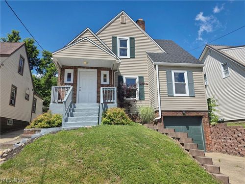239 Hollywood Blvd, Steubenville, OH, 43952-1246 | Card Image