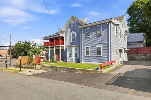 427 Broadway, Lynn, MA, 01904-2650 | Card Image