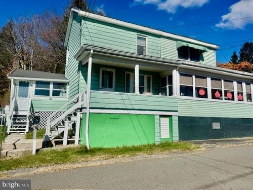 19 Trenton, MAHANOY CITY, PA, 17948-1701 | Card Image