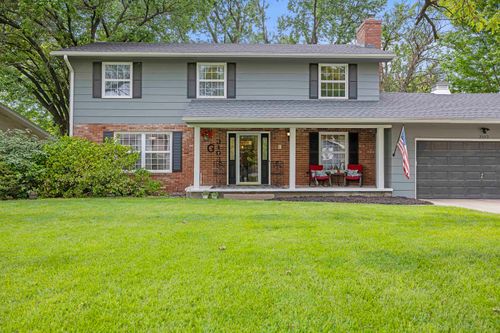 3103 Northwestern Ave, Hutchinson, KS, 67502-2347 | Card Image