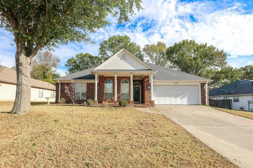 1816 Dove Dr, Benton, AR, 72015-2887 | Card Image
