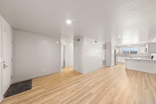 202-1167 E Telegraph St, Washington, UT, 84780-3654 | Card Image