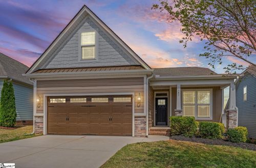 141 Bur Oak Dr, Taylors, SC, 29687-4631 | Card Image