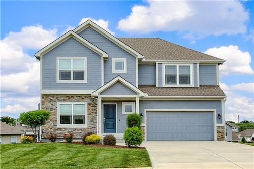 8604 Ne 103rd Ter, Kansas City, MO, 64157-8042 | Card Image