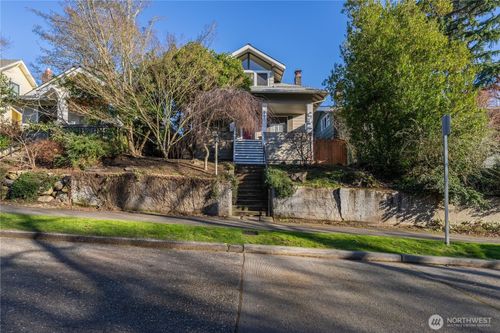 6306 17th Ave Ne, Seattle, WA, 98115-6809 | Card Image