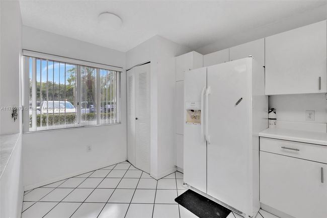 106 - 7711 Trent Dr, Condo with 2 bedrooms, 2 bathrooms and null parking in Tamarac FL | Image 6