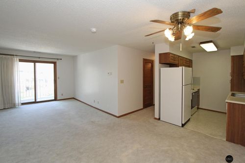 unit-414-3001 S 51st Street Ct, Lincoln, NE, 68506-3484 | Card Image