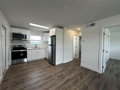 205-5841 Sw 36th Ct, Davie, FL, 33314-2767 | Card Image