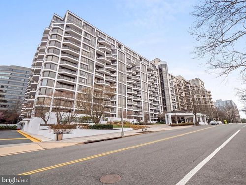 apt-201-1530 Key Blvd, ARLINGTON, VA, 22209-1533 | Card Image
