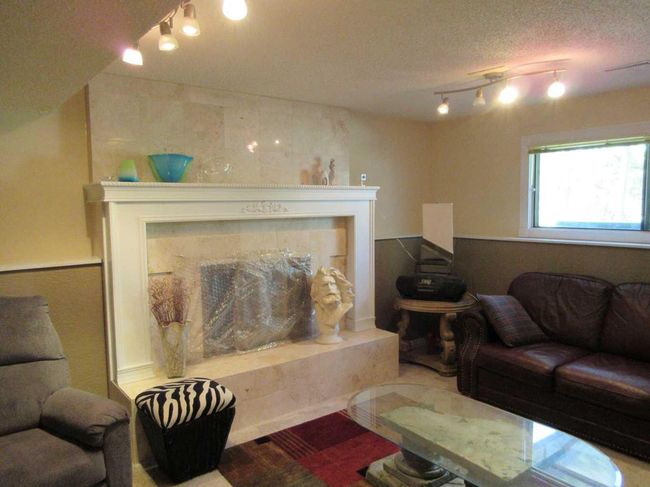 22 Iris Court Se, House other with 4 bedrooms, 3 bathrooms and 2 parking in Medicine Hat AB | Image 33