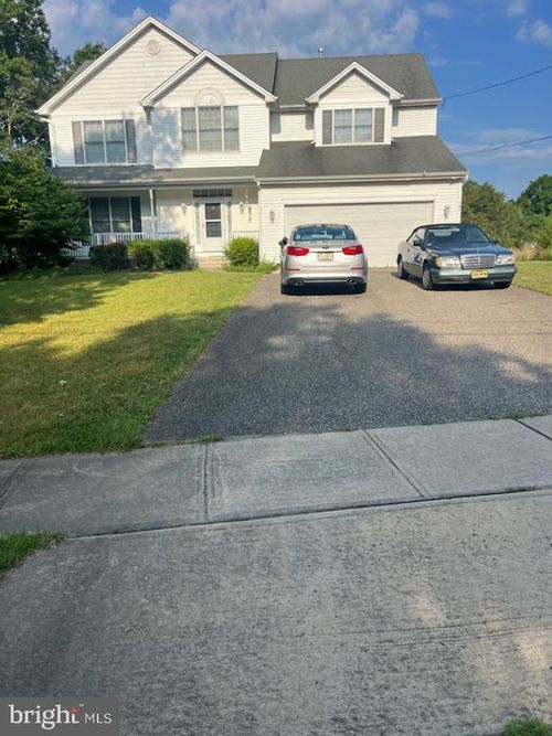 151 Littleworth Rd, MANAHAWKIN, NJ, 08050-3010 | Card Image