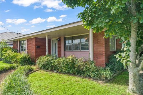 1820 W Esplanade Ave S, Metairie, LA, 70005-1004 | Card Image