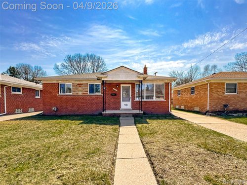 20848 Walton St, Saint Clair Shores, MI, 48081-1835 | Card Image