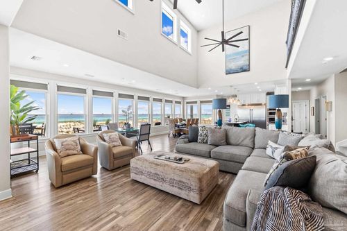 7439 Gulf Blvd, Navarre, FL, 32566-7002 | Card Image