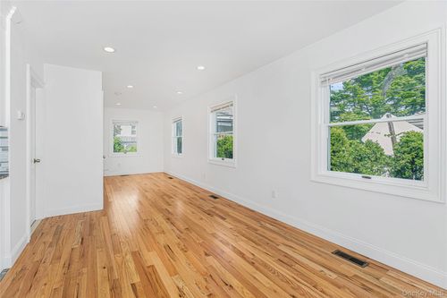 b-174 Ashford Ave, Dobbs Ferry, NY, 10522-1906 | Card Image