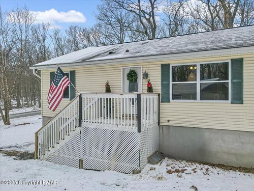 2236 Eagle Path, Bushkill, PA, 18324-7953 | Card Image