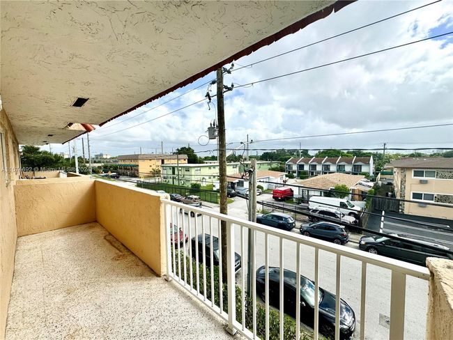 APT-7 - 258 Nw 47 Th Ave, Condo with 2 bedrooms, 1 bathrooms and null parking in Miami FL | Image 6