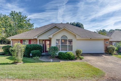 400 Twin Lks N, Clinton, MS, 39056-6157 | Card Image