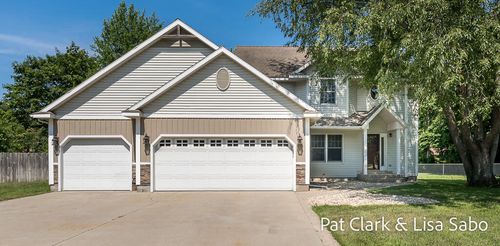 15423 Stoneridge Ct, Spring Lake, MI, 49456-2266 | Card Image