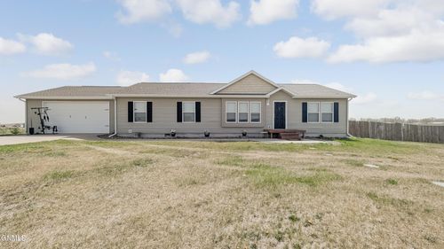 3248 125th Y Ave Nw, Watford City, ND, 58854 | Card Image