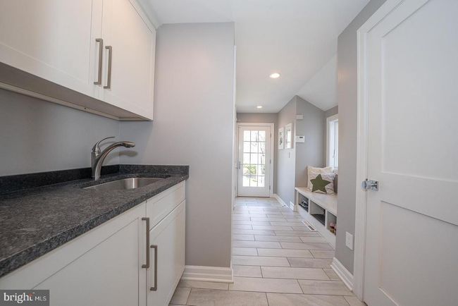 375 Colket Ln, House other with 5 bedrooms, 3 bathrooms and null parking in WAYNE PA | Image 29