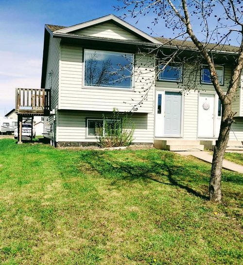 9350 Lakeland Dr, Grande Prairie, AB, T8X1R8 | Card Image