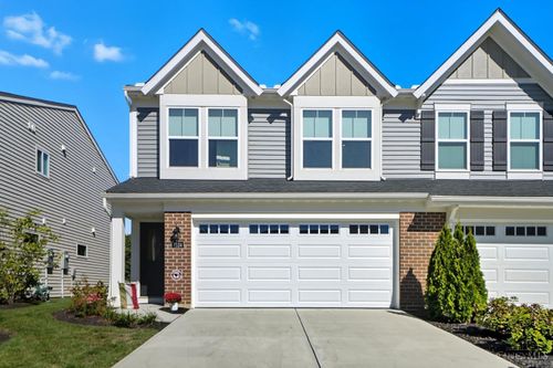 1524 Summerview Ln, Milford, OH, 45150-3135 | Card Image