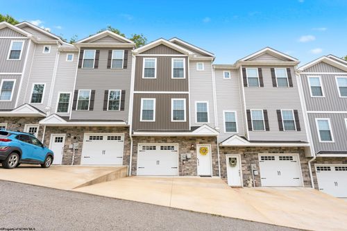 20 Misty Ln, Fairmont, WV, 26554-5802 | Card Image