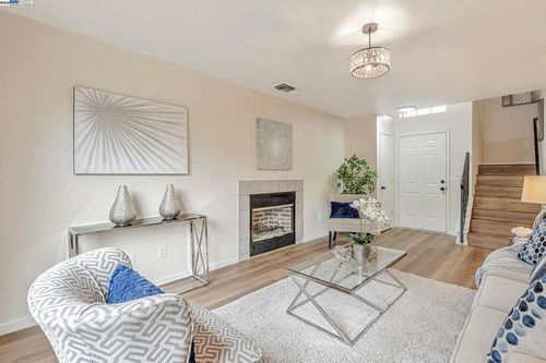 215 Ruby Ave, Richmond, CA, 94801-1701 | Card Image