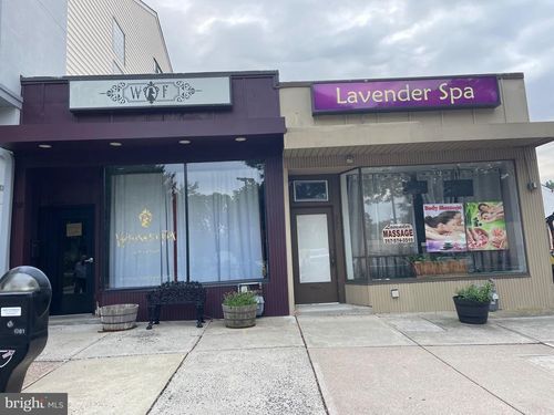 327 S York Rd, HATBORO, PA, 19040-3417 | Card Image