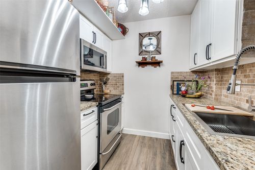 apt-383-4851 Cedar Springs Rd, Dallas, TX, 75219-6106 | Card Image