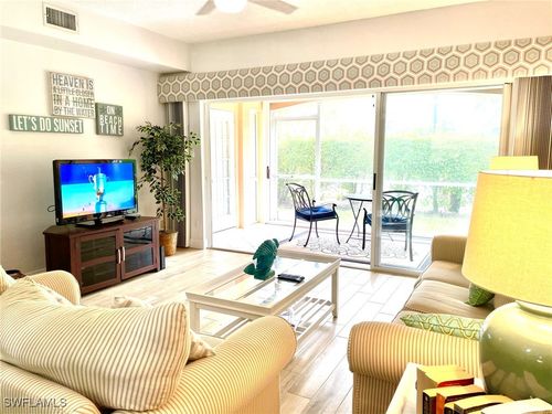 apt-b102-1044 Woodshire Ln, NAPLES, FL, 34105-7433 | Card Image