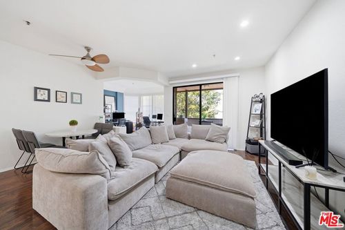 213-2559 Plaza Del Amo, Torrance, CA, 90503 | Card Image