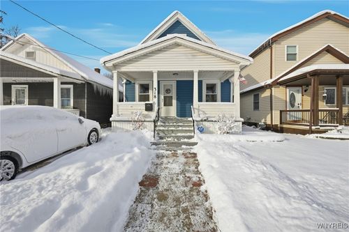 318 73rd St, Niagara Falls, NY, 14304-4031 | Card Image