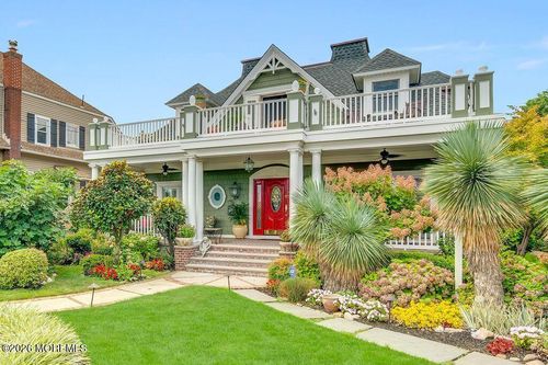 246 Ocean Ave N, Long Branch, NJ, 07740-7581 | Card Image